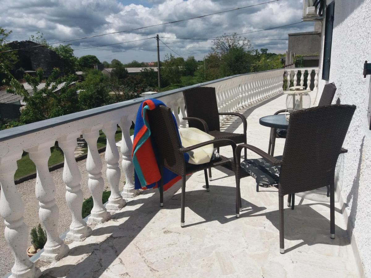 Hotel Casa Irma Žminj Esterno foto