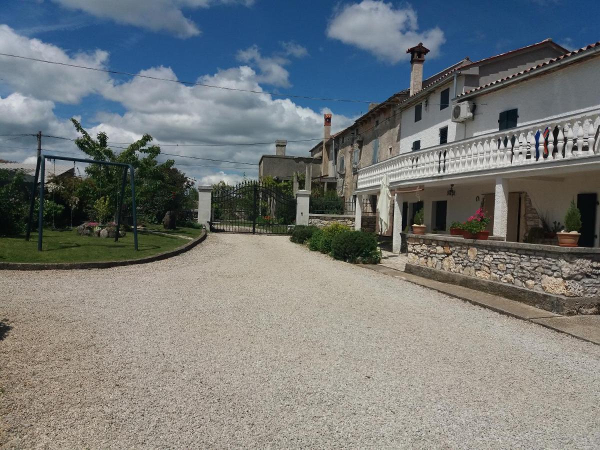 Hotel Casa Irma Žminj Esterno foto